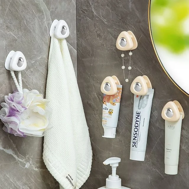 Bathroom Triangle Plastic Adhesive Clip / Set by Lazy Corner