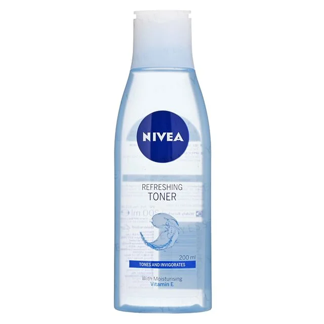 Daily Essentials Refreshing Toner by NIVEA