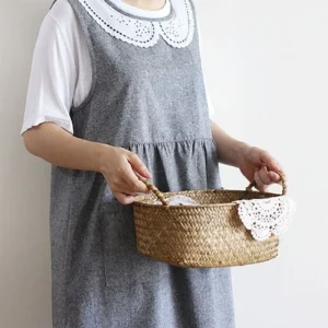 Lace-Collar Cotton Apron by Iswas