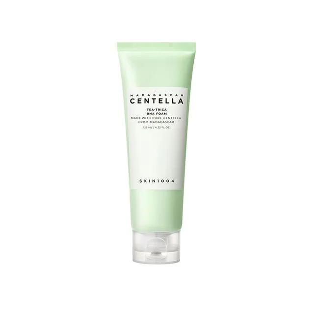 Madagascar Centella Tea-trica BHA Foam by Skin 1004