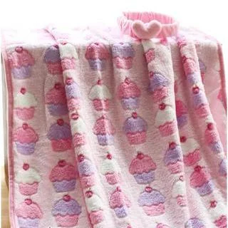 Pattern Warm Blanket by Momoi