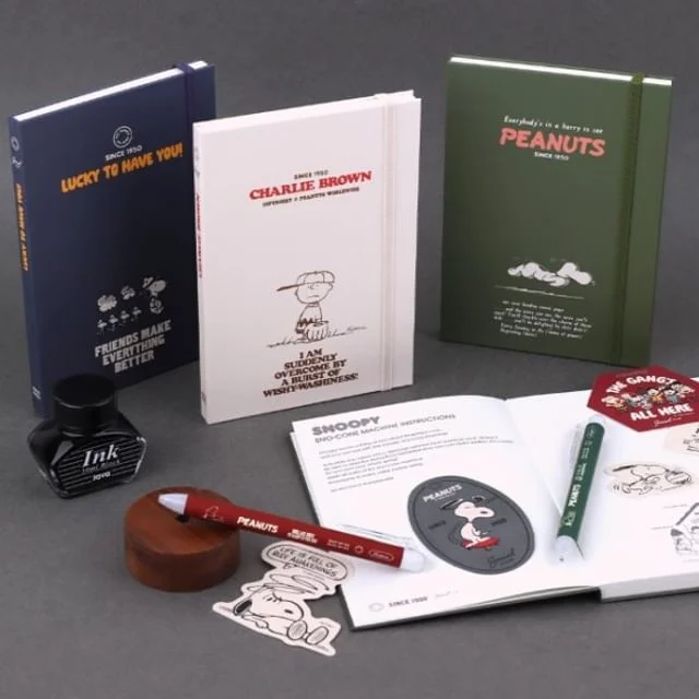 PEANUTS Banded Line Notebook (B6) by Iswas