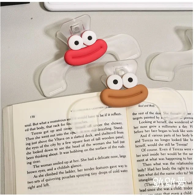 Plastic Binder Clip / Cartoon Adhesive Decoration / Set by Momoi