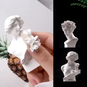 Sculpture Plaster Ornament by Monoe