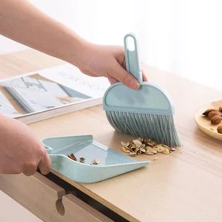 Set: Mini Duster + Dustpan by Home Simply
