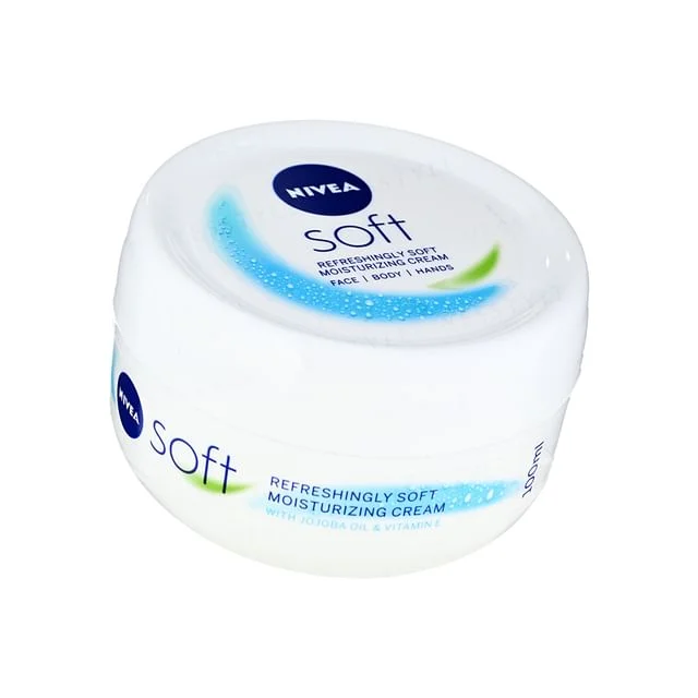 Soft Moisturising Cream by NIVEA